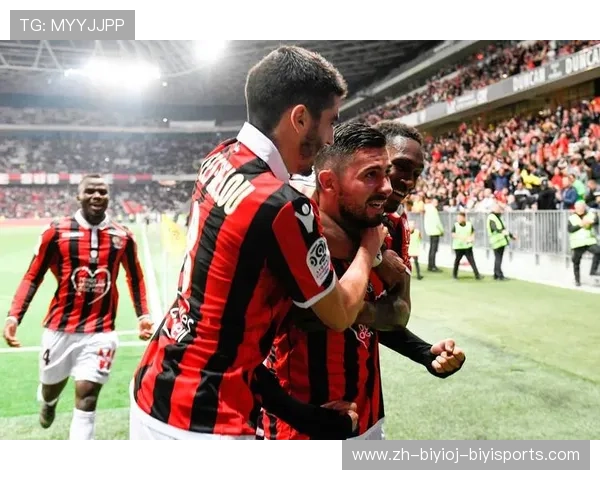 马赛防线能否承受法甲赛季激烈竞争带来的巨大压力 马赛防线能否承受法甲赛季激烈竞争带来的巨大压力