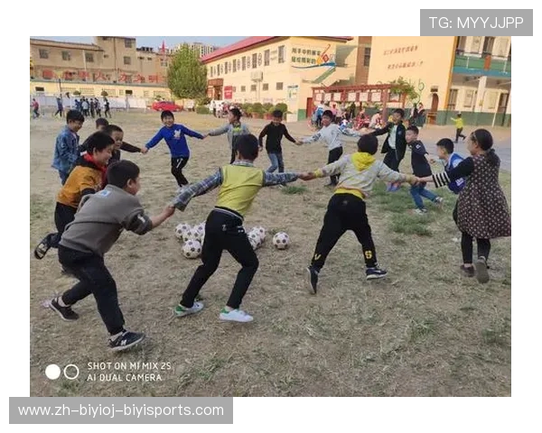 基于国际足联五人制足球执教手册的中文资料揭秘现代足球技术发展